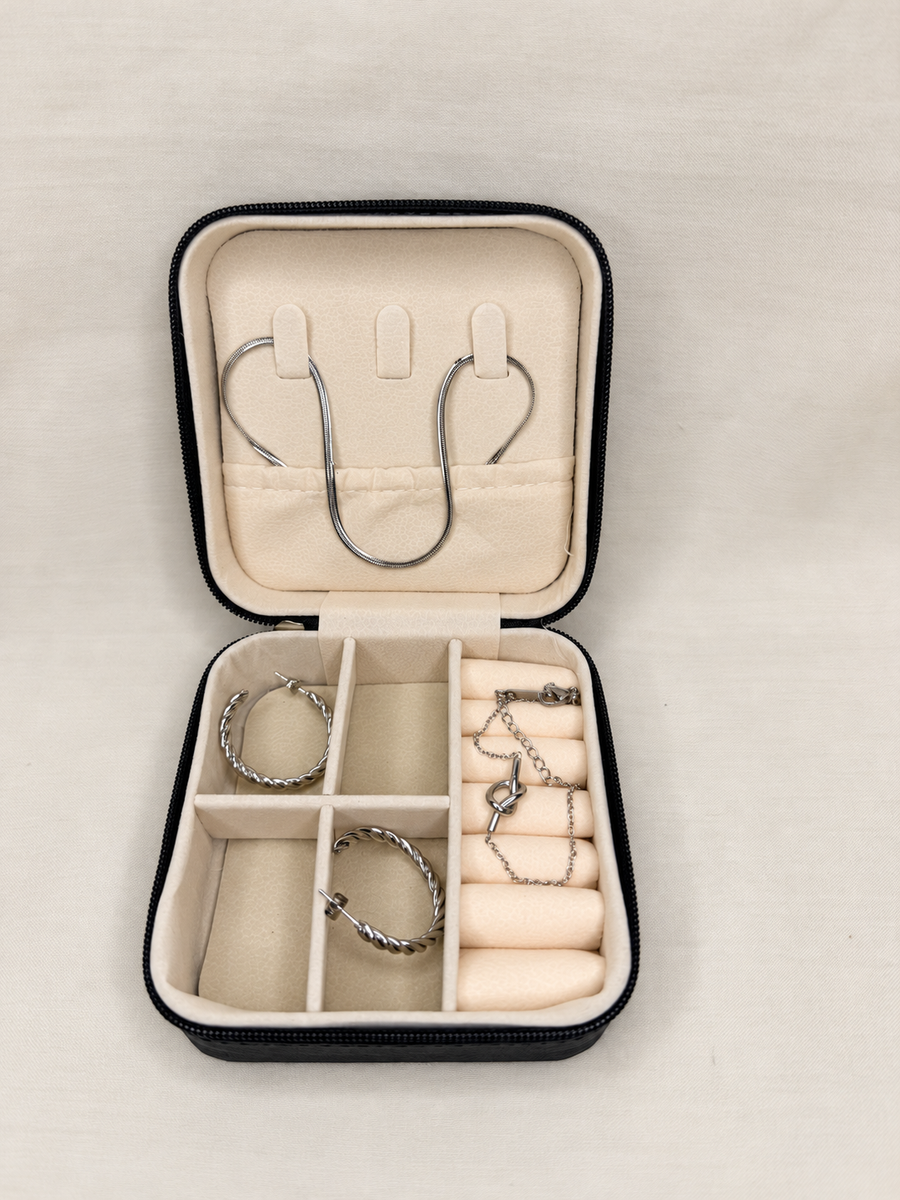 Selected jewellery gift set