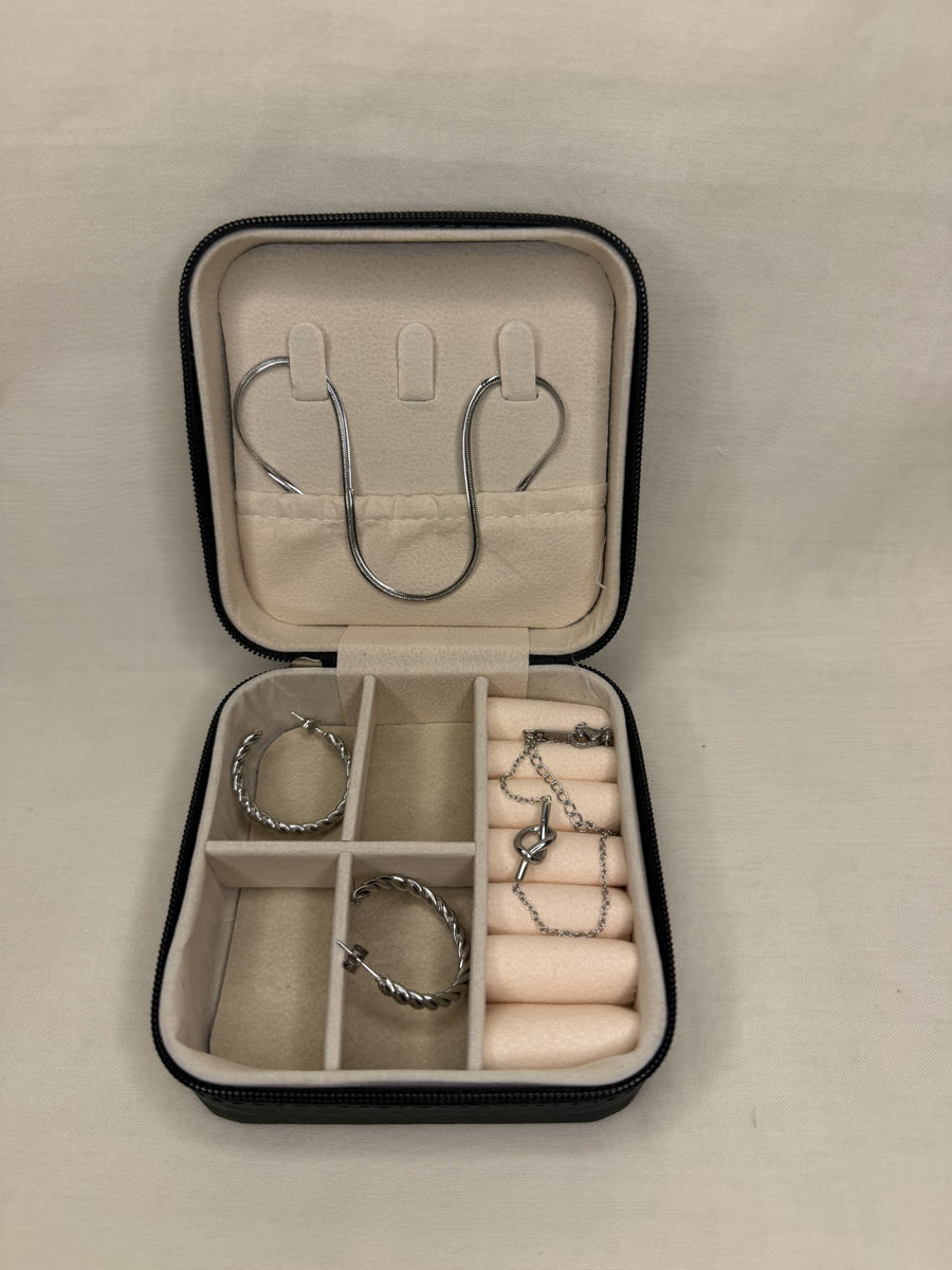 Selected jewellery gift set